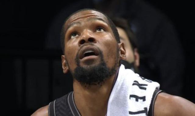 KD:查拉涅是偷窥狂 我应该延长隔离缺席湖人比赛